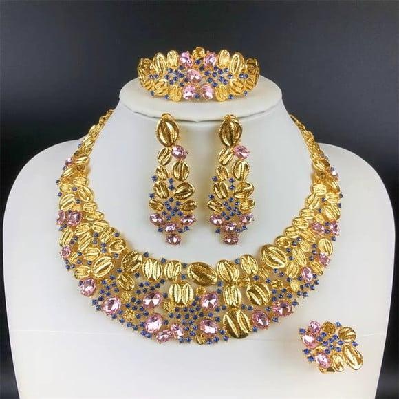 Conjunto de Joias Folheadas a Ouro 18k | Design de Luxo