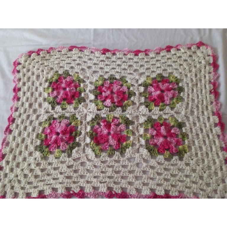 Tapete de Crochê Floral Artesanal 60x50 cm | Decoração Elegant