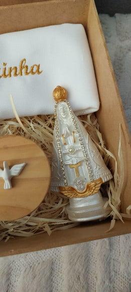 Caixa Padrinhos com Toalha, Vela, Terço e Imagem