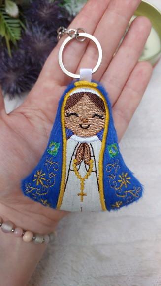 Chaveiro Nossa Senhora Aparecida em Bordado e Pelúcia