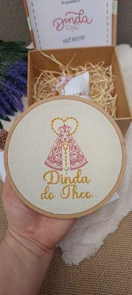 Convite Madrinha Batismo com Quadro Bordado e Tercinho