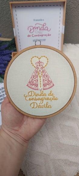 Convite Madrinha Consagração com Quadro Bordado