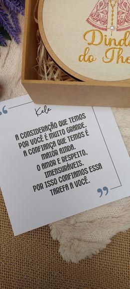Convite Madrinha Batismo com Quadro Bordado e Tercinho