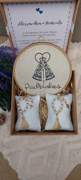 Convite Padrinhos Batismo com Quadro Bordado