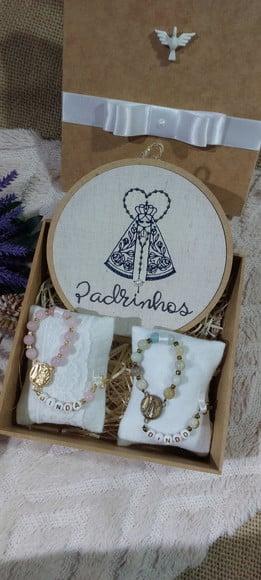 Convite Padrinhos Batismo com Quadro Bordado e Tercinhos