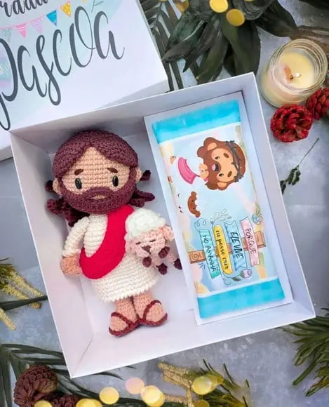 Caixa Jesus Páscoa Personalizada com Chocolate Cacau Show
