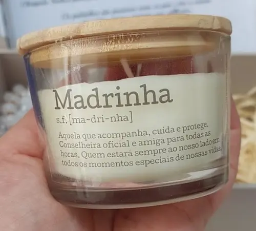 Caixa Padrinhos com Toalha, Vela, Terço e Quadro
