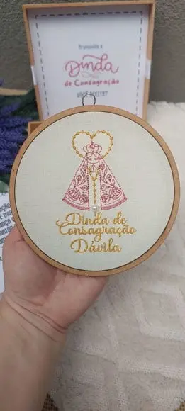 Convite Madrinha Consagração com Quadro Bordado