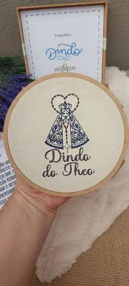 Convite Padrinho Batismo com Quadro Bordado e Mini Terço