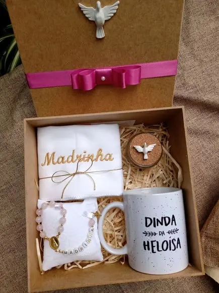 Convite para Padrinhos de Batismo com Toalha, Vela, Terço