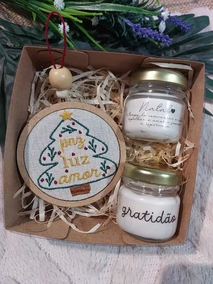 Kit Natal Personalizado ? Mini Velas + Pingente Bordado