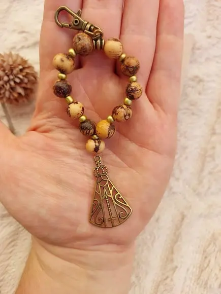 Mini Terço Nossa Senhora em Semente Açaí
