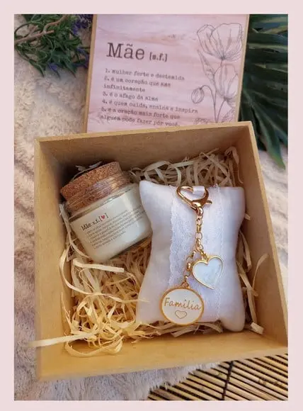 Presente Dia das Mães com Chaveiro e Vela