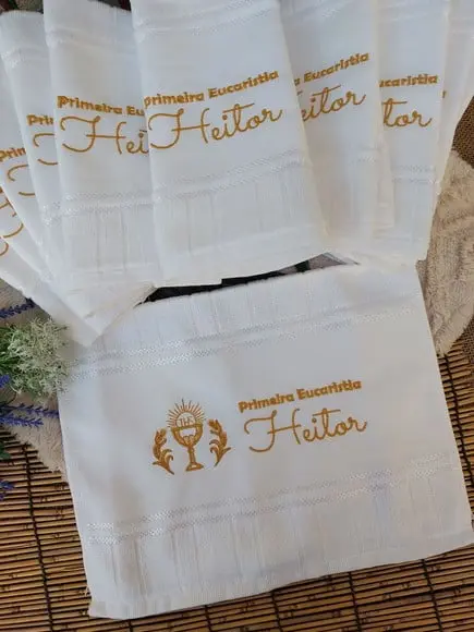 Toalhinha Bordada Eucaristia ou Batismo
