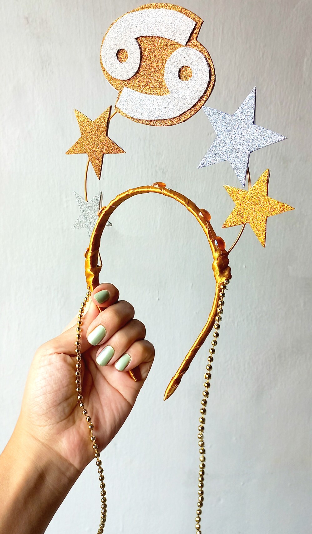 tiara signo de cancer carnaval