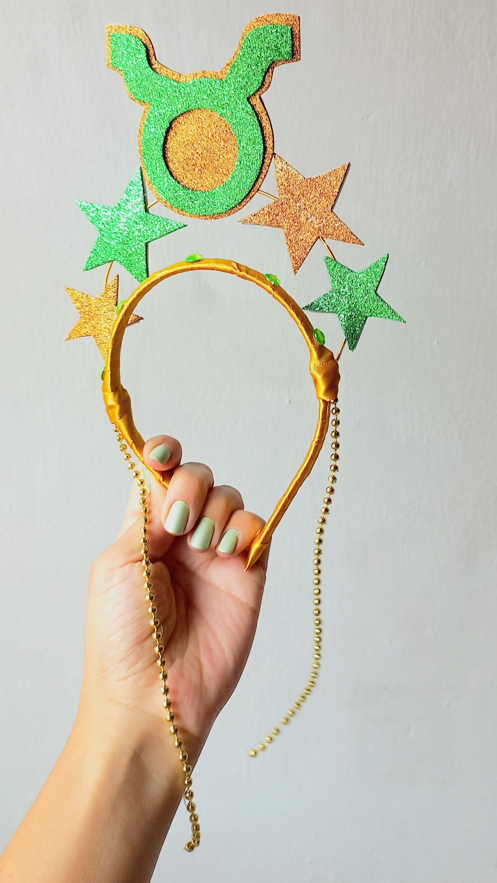 tiara signo de touro carnaval