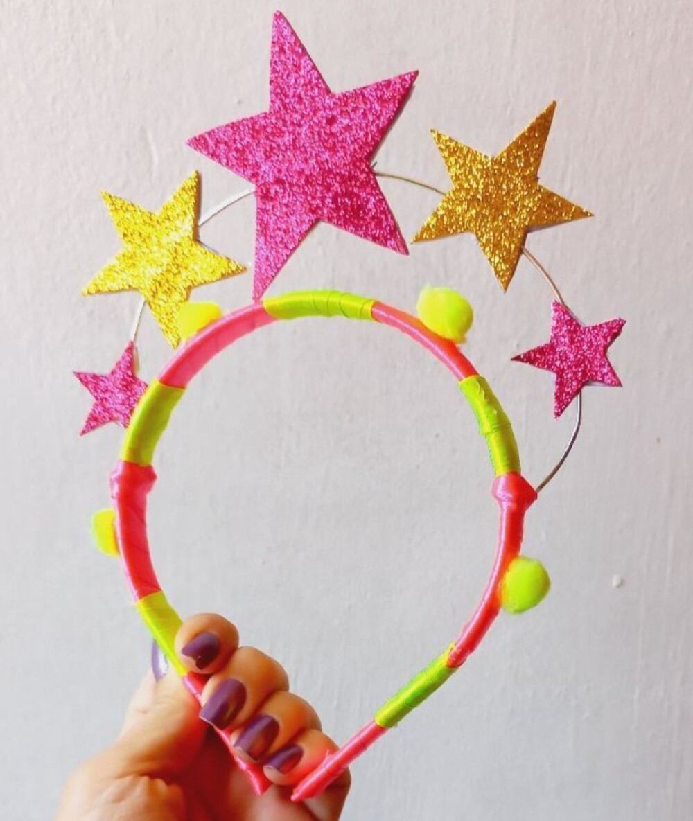 kit tiara + brincos estrela neon carnaval