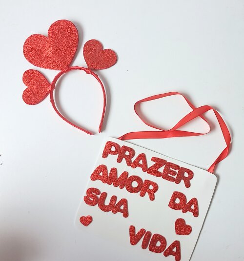 tiara + plaquinha "amor da sua vida" carnaval