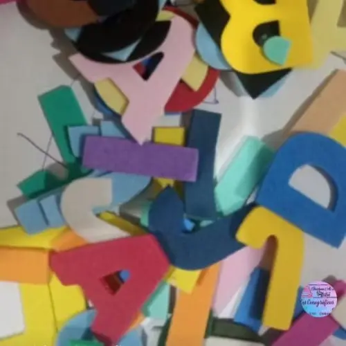 200 Letras 3cm em EVA  Liso Sem Glitter