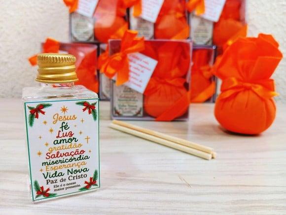 Caixinha com Aromatizador de Varetas 30ml e Sachê Perfumado