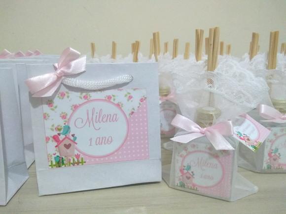 Lembrancinha de Aniversário Aromatizador e Sacolinha