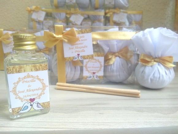 Lembrancinha de Casamento Aromatizador e Sachês