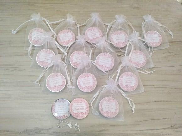 Lembrancinha de Crisma Latinha com Mini Terço