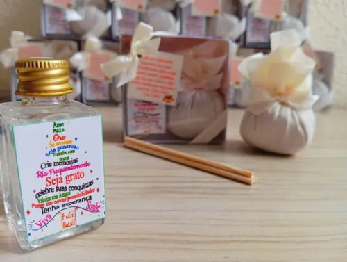 Kit Aromatizador de Varetas 30ml e Sachê Perfumado Natal