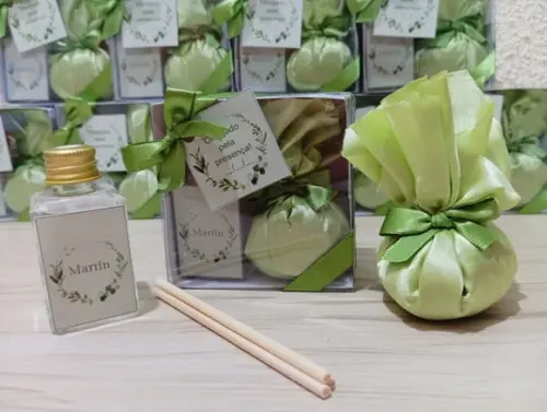 Lembrancinha Aromatizador de Varetas e Sachê Perfumado