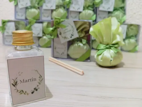 Lembrancinha Aromatizador de Varetas e Sachê Perfumado