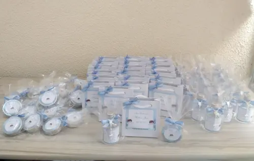 Lembrancinha de Batizado Água Benta e Vela Perfumada