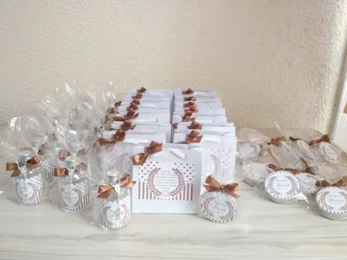 Lembrancinha de Batizado Água Benta e Vela Perfumada