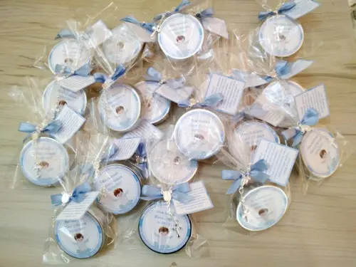 Lembrancinha de Batizado Vela Perfumada e Mini Terço