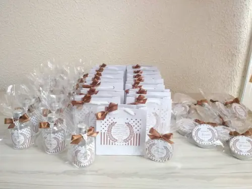 Lembrancinha de Batizado Água Benta e Vela Perfumada