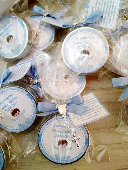 Lembrancinha de Batizado Vela Perfumada e Mini Terço