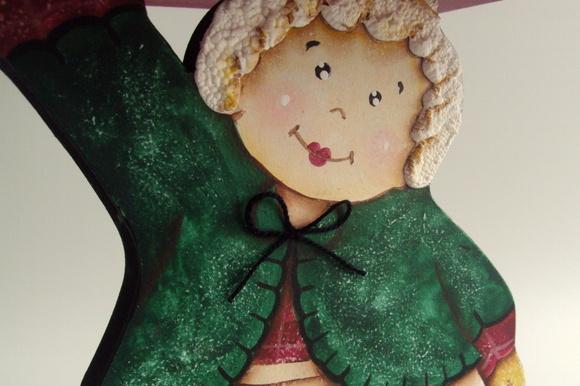 Porta Panetone em mdf Mamãe Noel