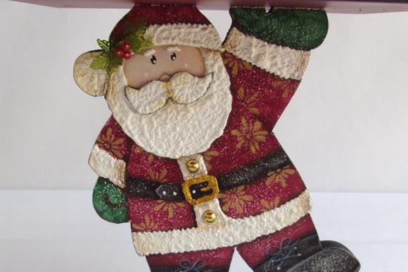 Porta Panetone em mdf Papai Noel em Pé