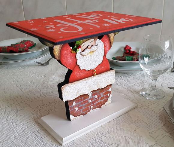 Porta Panetone em mdf Papai Noel na Chaminé