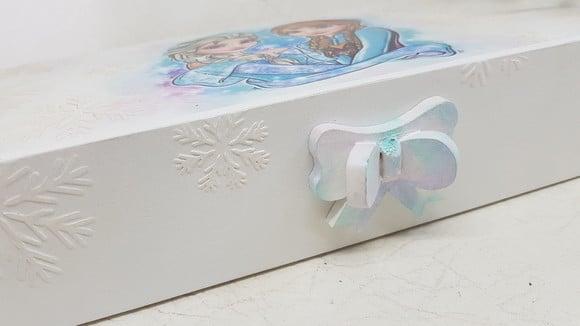 Porta Tiaras em mdf Frozen