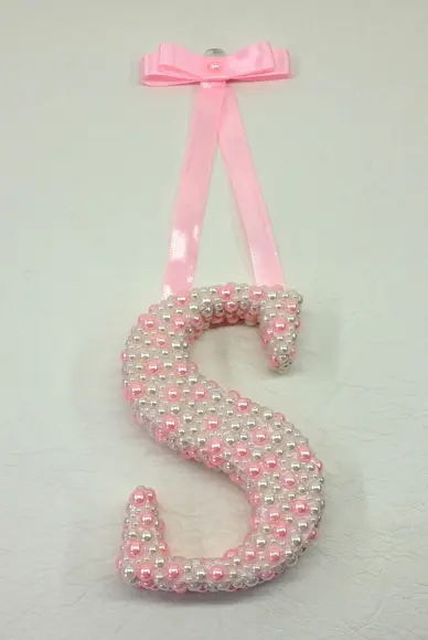 LETRA PORTA MATERNIDADE PÉROLAS