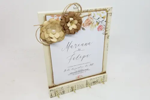PORTA CHAVES COM CONVITE DE CASAMENTO