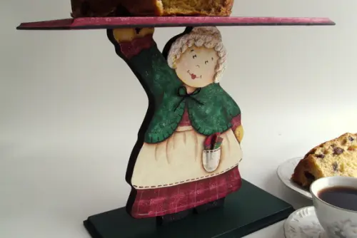 Porta Panetone em mdf Mamãe Noel