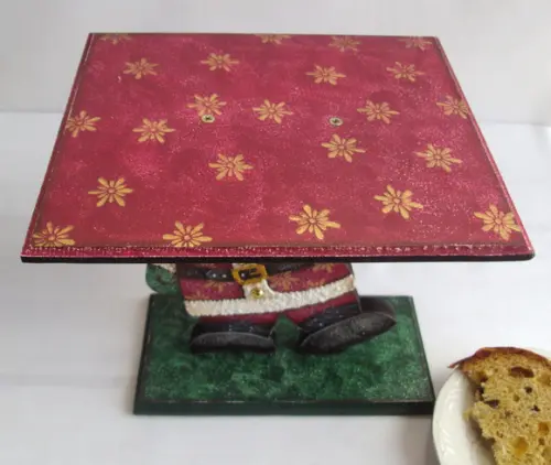 Porta Panetone em mdf Papai Noel em Pé