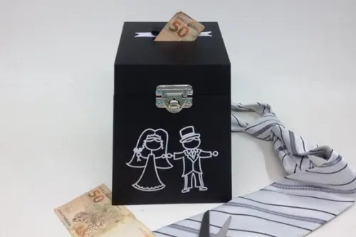 CAIXA COFRE HORA DA GRAVATA
