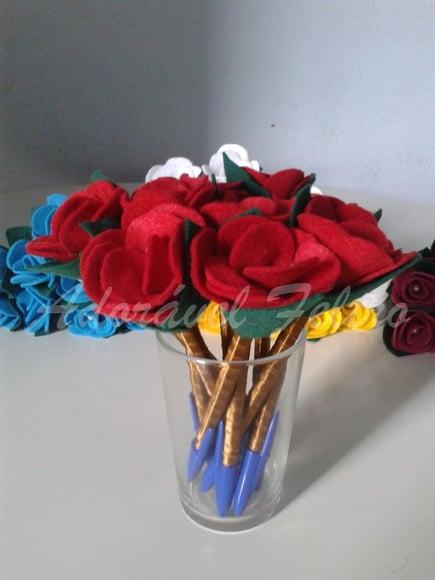 3 Canetas Decoradas com Rosa em Feltro