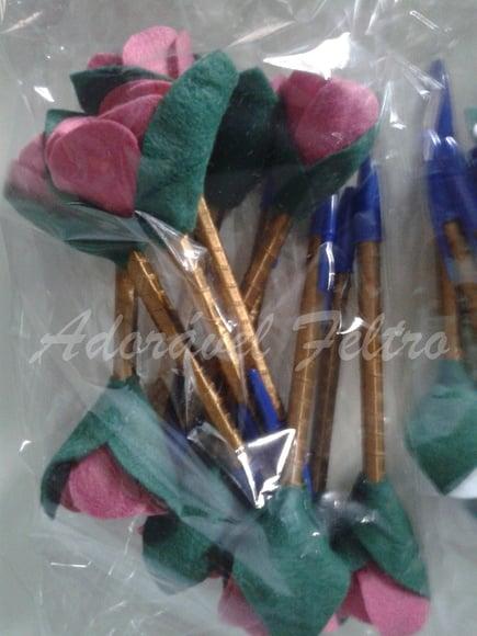 3 Canetas Decoradas com Rosa em Feltro
