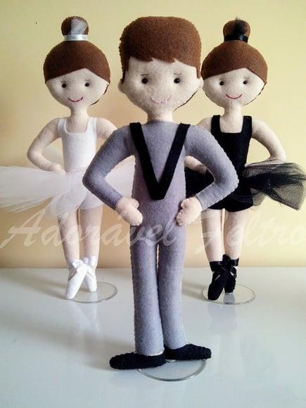 Bailarino em Feltro (35cm)