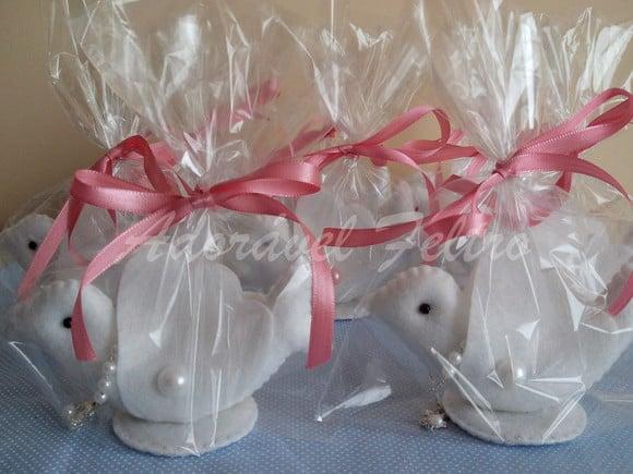 Kit 3 Pombinhos com Mini Terço - Centro de Mesa