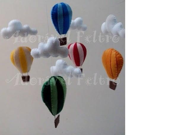 Lindo Móbile Balões e Nuvens (Aro 25cm)