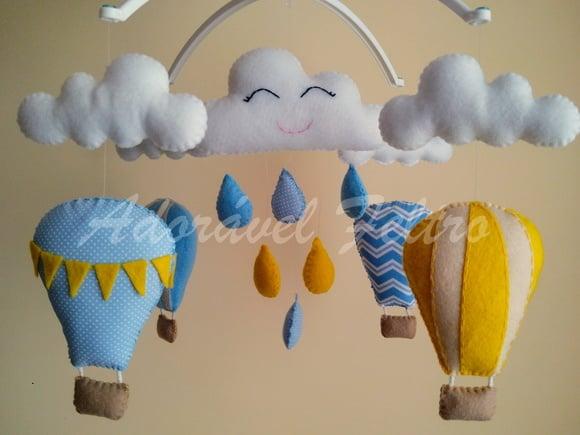Móbile Musical Balões e Nuvens+Suporte Cauã